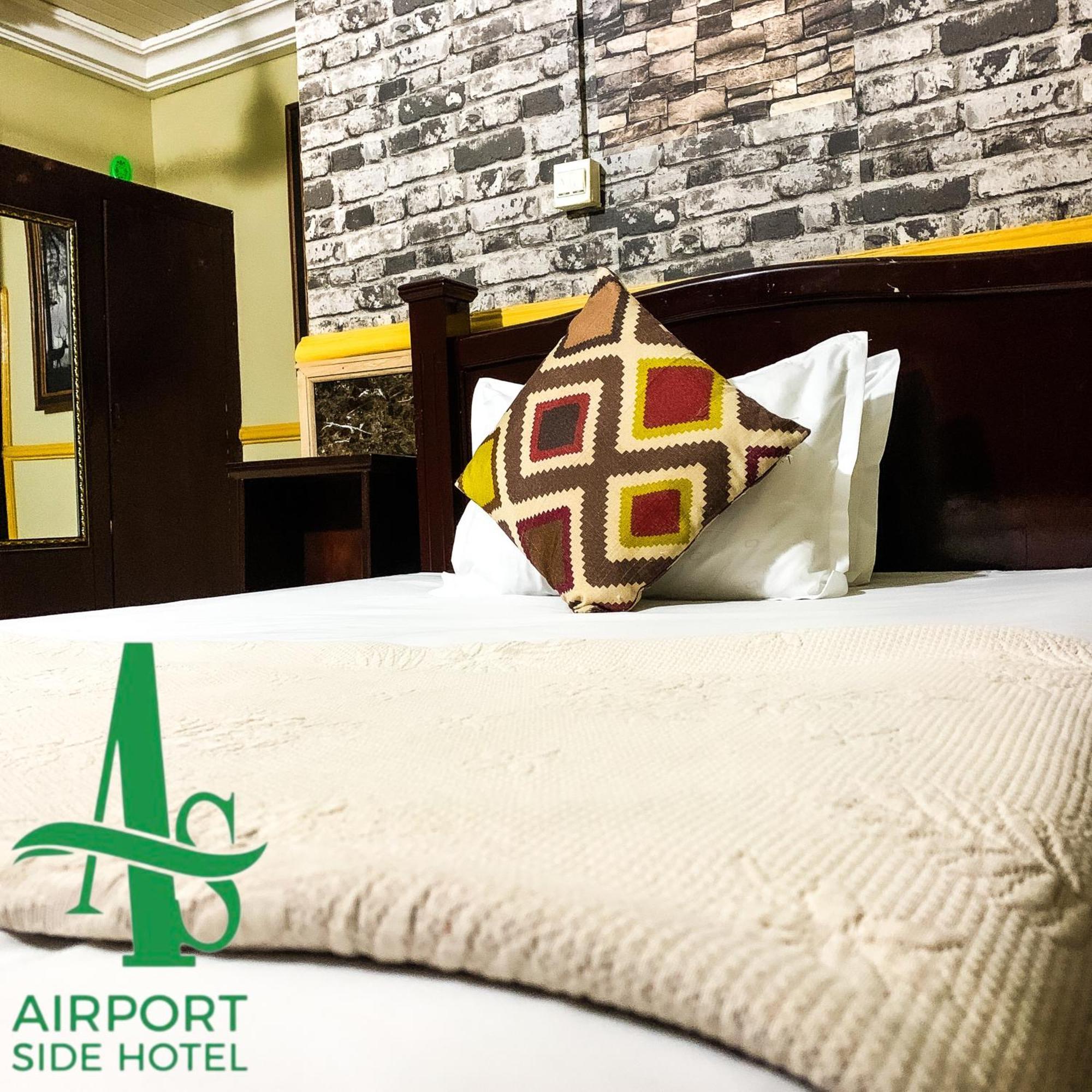 Airport Side Hotel Akra Zewnętrze zdjęcie
