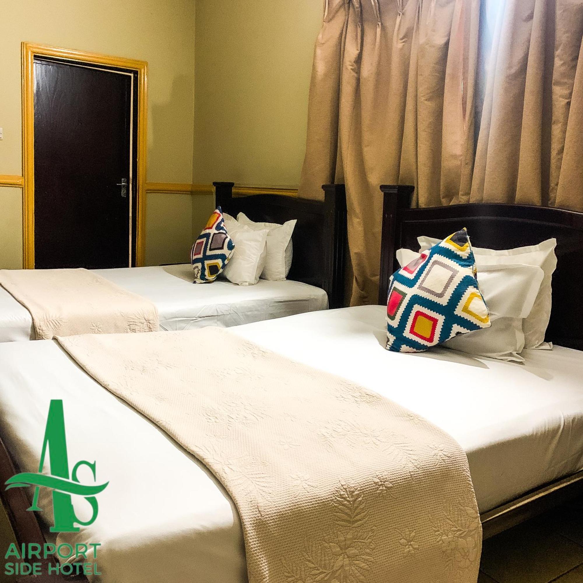 Airport Side Hotel Akra Zewnętrze zdjęcie
