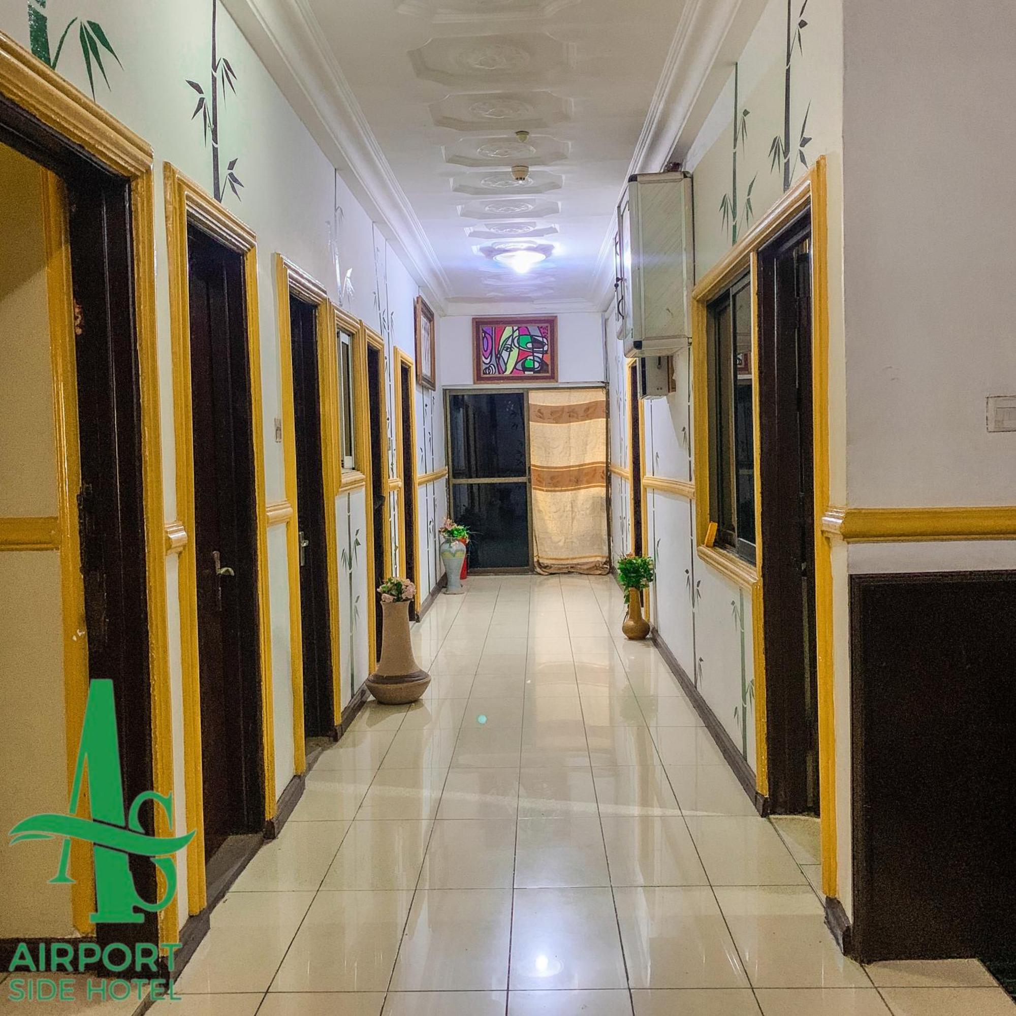 Airport Side Hotel Akra Zewnętrze zdjęcie